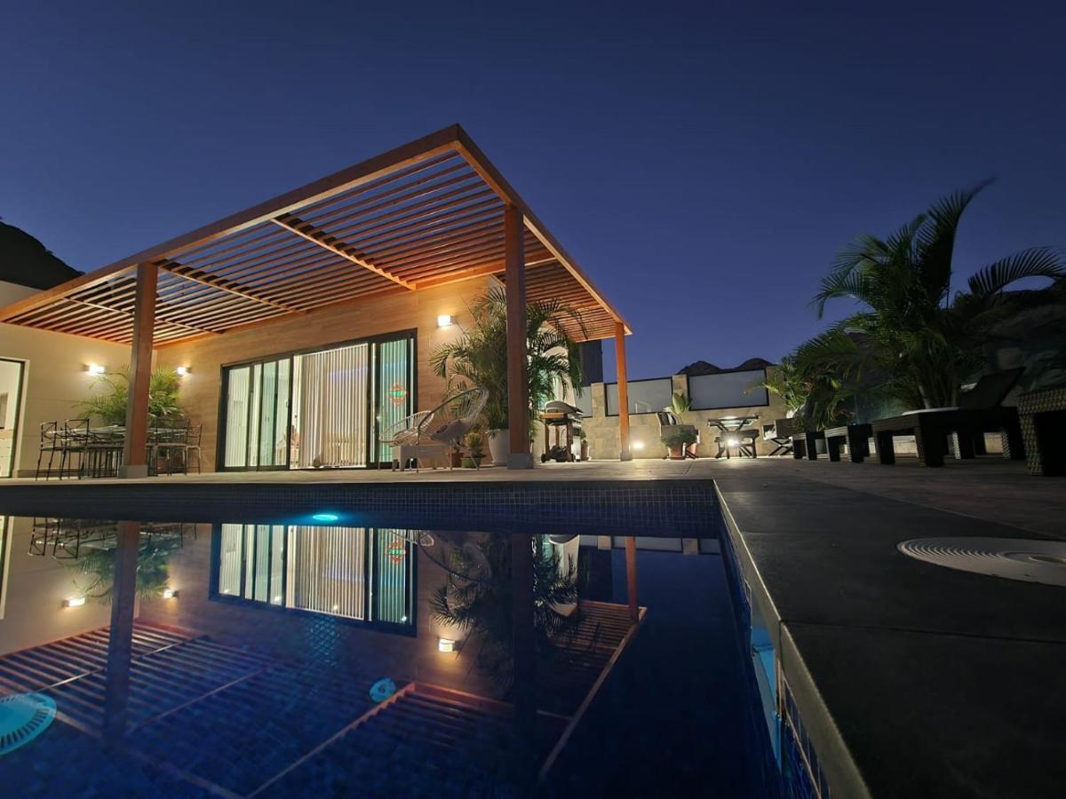 De Lujo Con Piscina Climatizada Villa Mogán