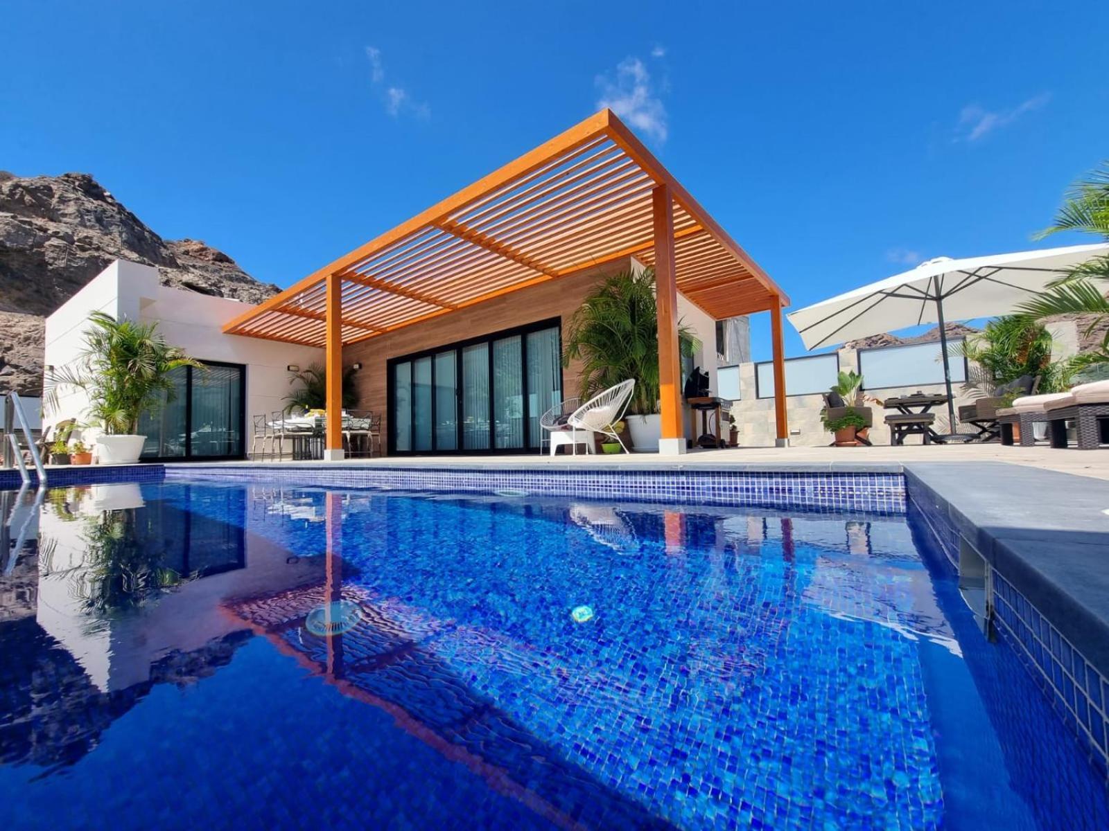 De Lujo Con Piscina Climatizada Mogán